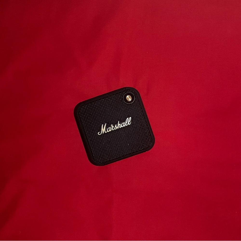 Marshall Black Portable Speaker